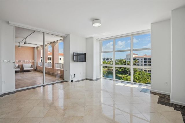 733 Crandon Blvd PH-5, Key Biscayne, FL 33149