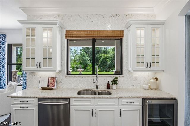 3908 Gibralter DR, Naples, FL 34119