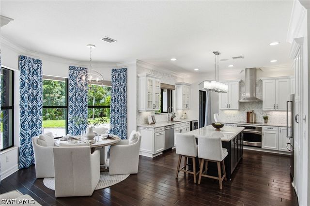 3908 Gibralter DR, Naples, FL 34119
