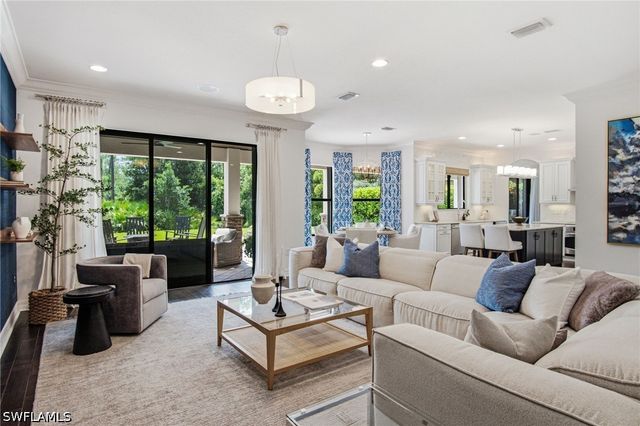 3908 Gibralter DR, Naples, FL 34119