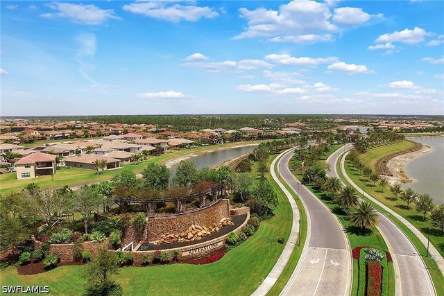 3908 Gibralter DR, Naples, FL 34119