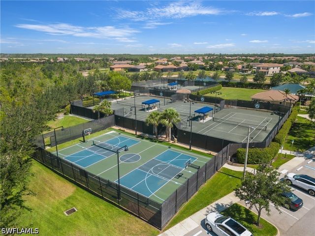 3908 Gibralter DR, Naples, FL 34119