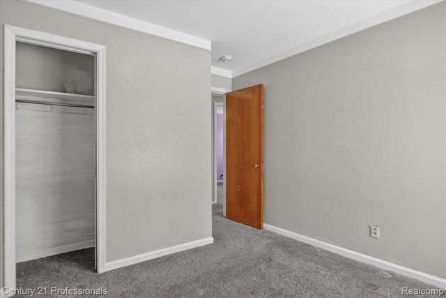 16786 Sprenger Avenue, Eastpointe, MI 48021