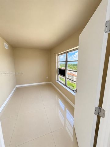 4174 Inverrary Drive 1011, Lauderhill, FL 33319
