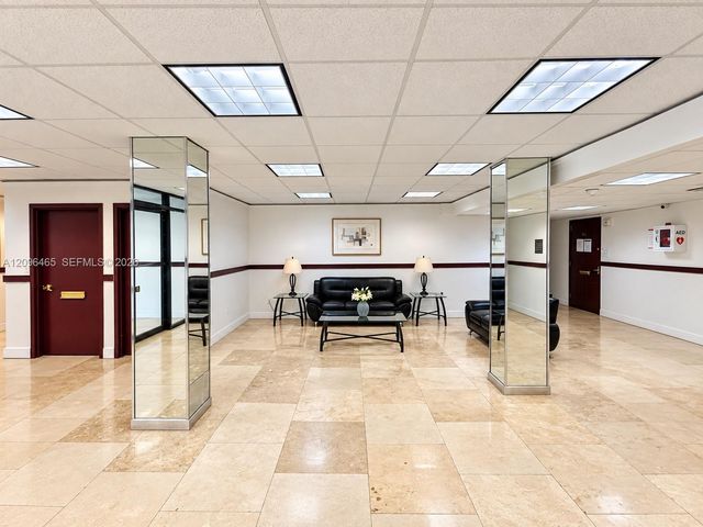 4174 Inverrary Drive 1011, Lauderhill, FL 33319