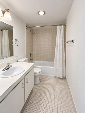 4174 Inverrary Drive 1011, Lauderhill, FL 33319