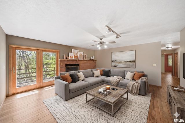 658 COON CREEK Road, Metamora, IL 61548