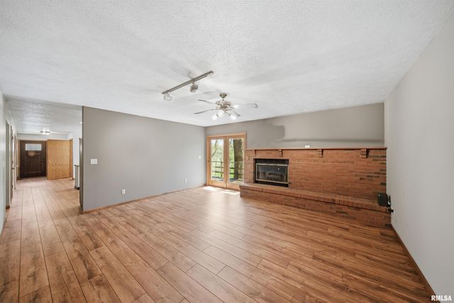 658 COON CREEK Road, Metamora, IL 61548