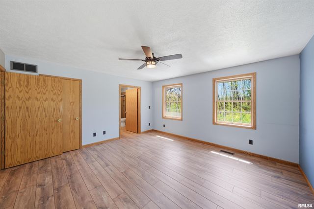 658 COON CREEK Road, Metamora, IL 61548