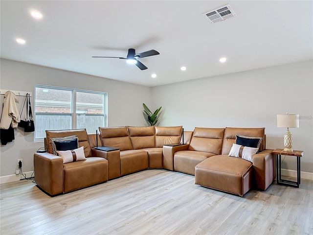 8676 HILLSIDE DRIVE, Orlando, FL 32810