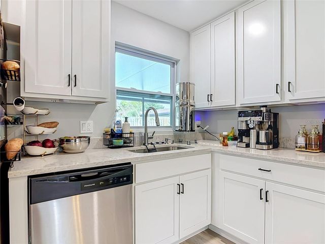 8676 HILLSIDE DRIVE, Orlando, FL 32810