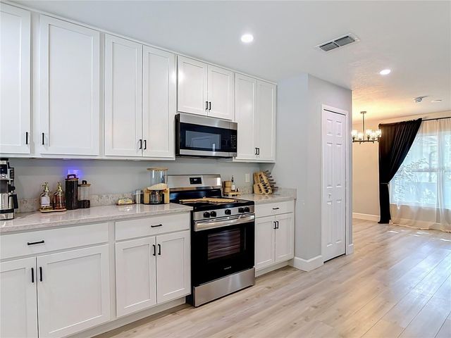 8676 HILLSIDE DRIVE, Orlando, FL 32810