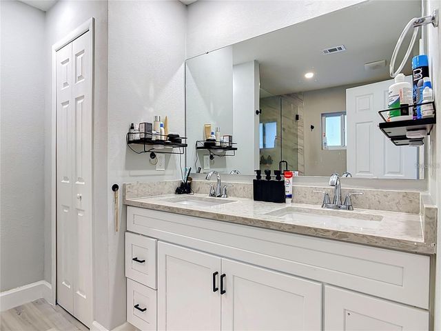 8676 HILLSIDE DRIVE, Orlando, FL 32810