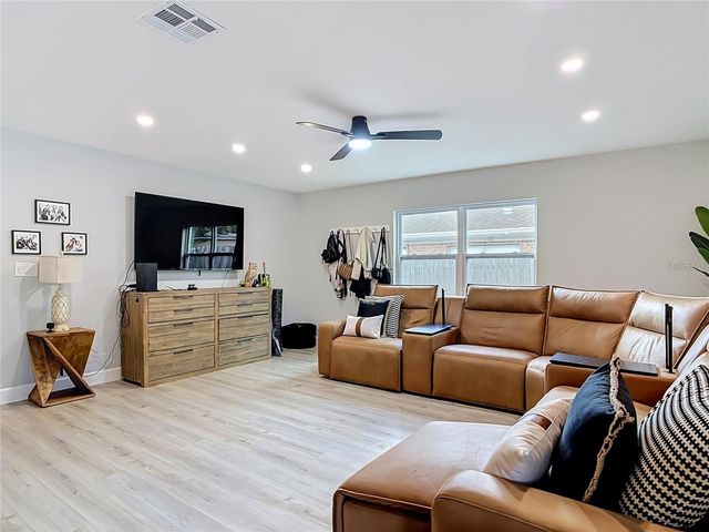 8676 HILLSIDE DRIVE, Orlando, FL 32810