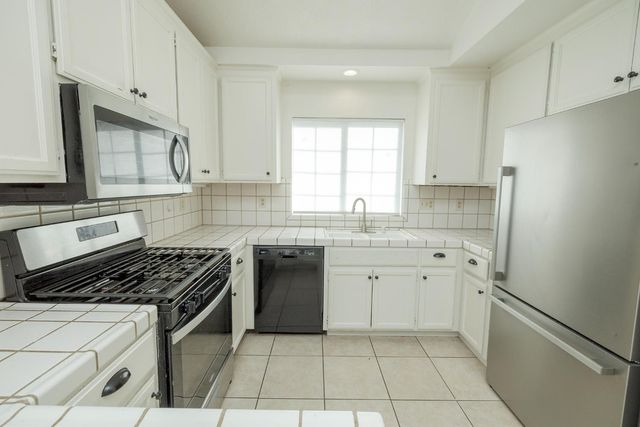 4093 Heartland Way, Turlock, CA 95382