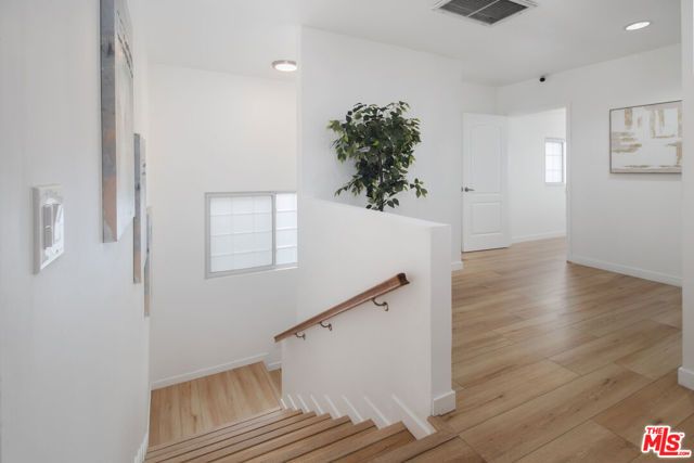 4336 Alla Road, Los Angeles, CA 90066