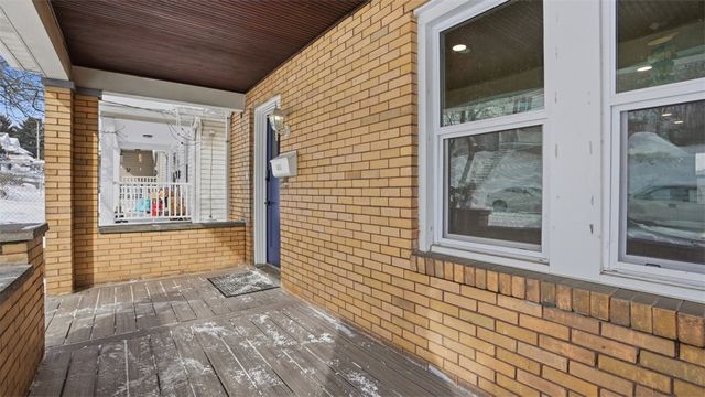 523 7th Ave, Coraopolis, PA 15108