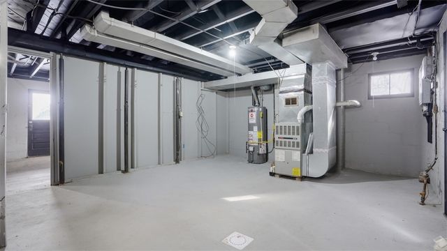 523 7th Ave, Coraopolis, PA 15108