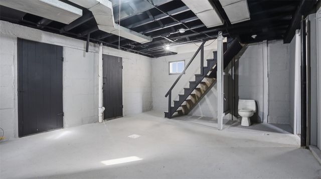 523 7th Ave, Coraopolis, PA 15108