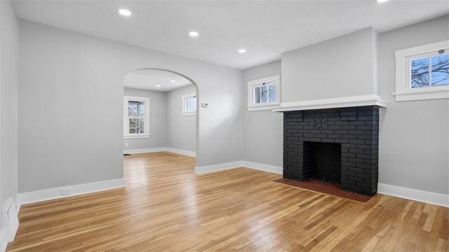 523 7th Ave, Coraopolis, PA 15108