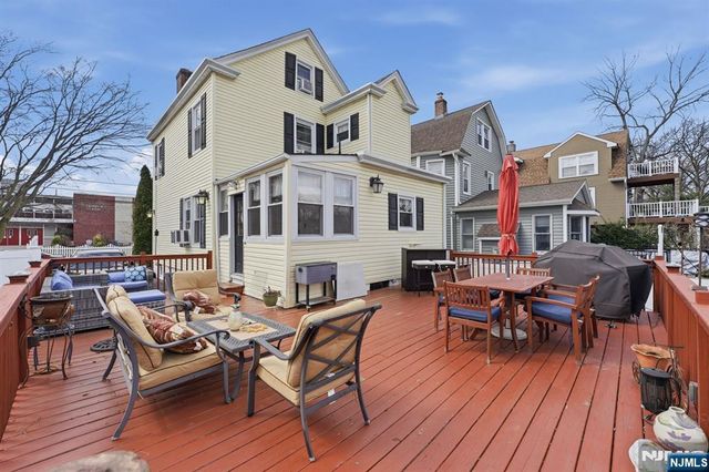 385 Berkeley Avenue, Bloomfield, NJ 07003