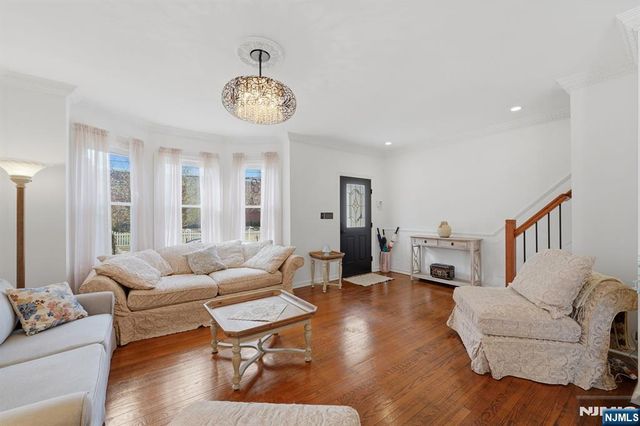 385 Berkeley Avenue, Bloomfield, NJ 07003