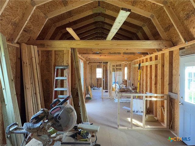 404 E Mignonette Street, Kosse, TX 76653