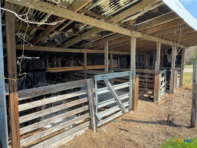 404 E Mignonette Street, Kosse, TX 76653