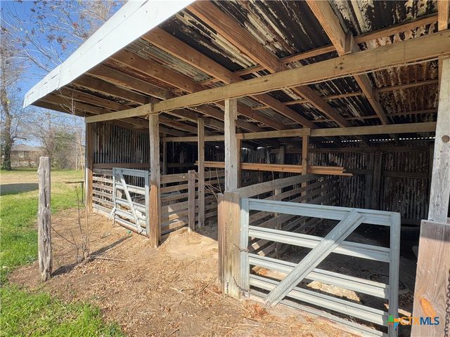 404 E Mignonette Street, Kosse, TX 76653
