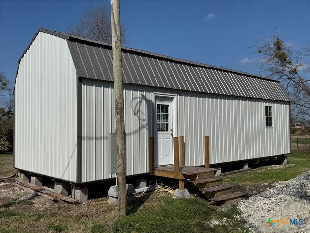 404 E Mignonette Street, Kosse, TX 76653