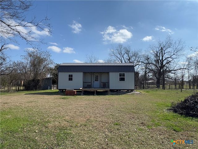 404 E Mignonette Street, Kosse, TX 76653
