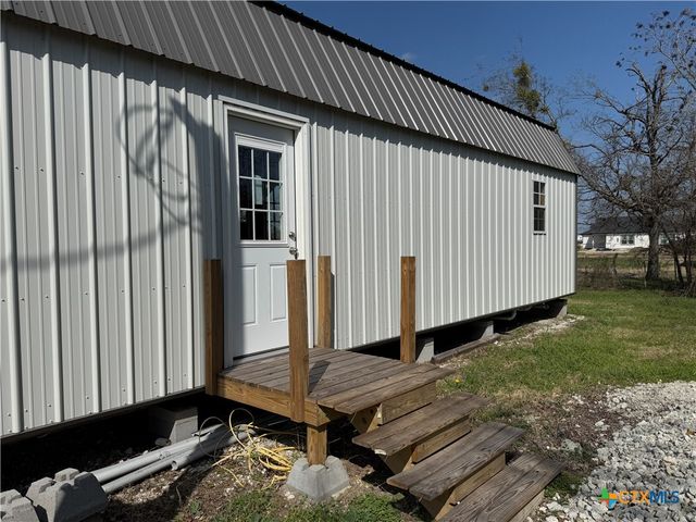 404 E Mignonette Street, Kosse, TX 76653