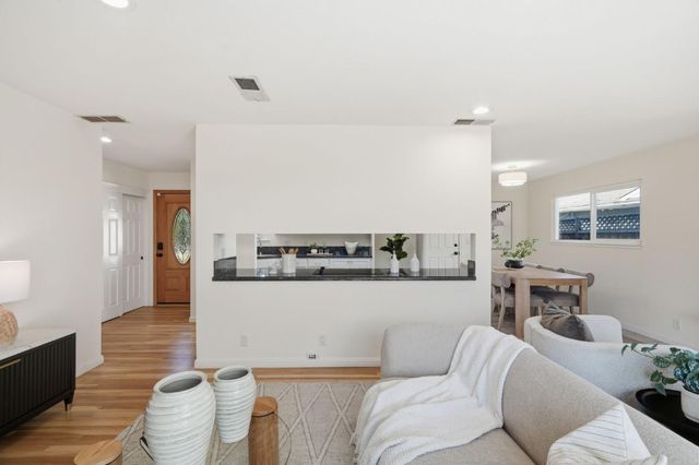 1470 Hauck Drive, San Jose, CA 95118