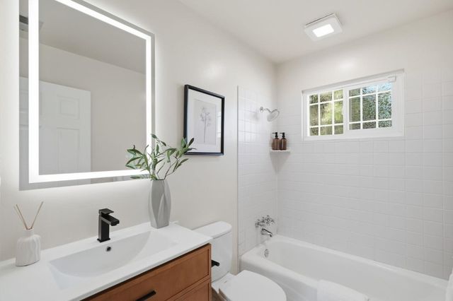 1470 Hauck Drive, San Jose, CA 95118