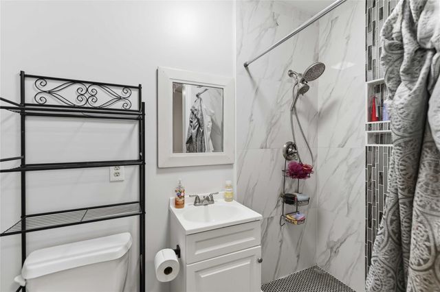 9511 Yearling Branch Drive, Houston, TX 77075