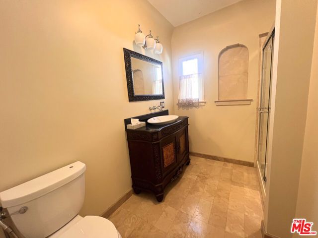 2652 S Bedford Street, Los Angeles, CA 90034