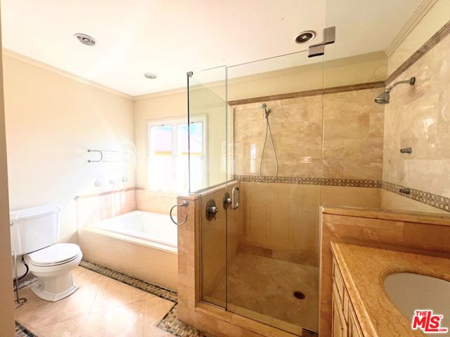 2652 S Bedford Street, Los Angeles, CA 90034