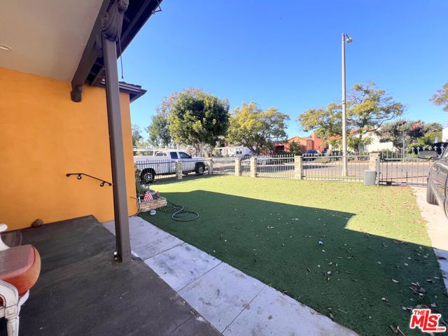 2652 S Bedford Street, Los Angeles, CA 90034