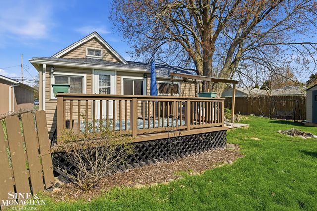 47172 Forton Drive, Chesterfield, MI 48047