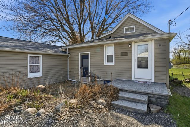 47172 Forton Drive, Chesterfield, MI 48047