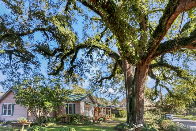 2609 Reymond Ave, Baton Rouge, LA 70808