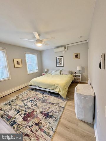 28 MAPLE ST, Conshohocken, PA 19428