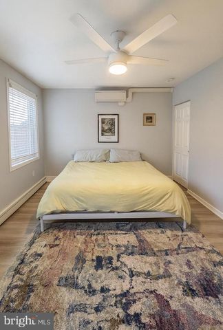 28 MAPLE ST, Conshohocken, PA 19428