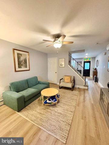 28 MAPLE ST, Conshohocken, PA 19428