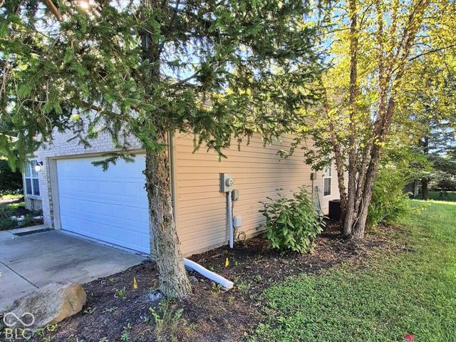 8351 Brambleberry Drive, Indianapolis, IN 46239