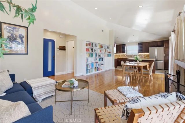 3108 Petaluma, Long Beach, CA 90808