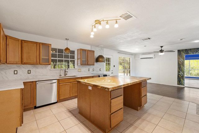 2412 Jones RD, Austin, TX 78745