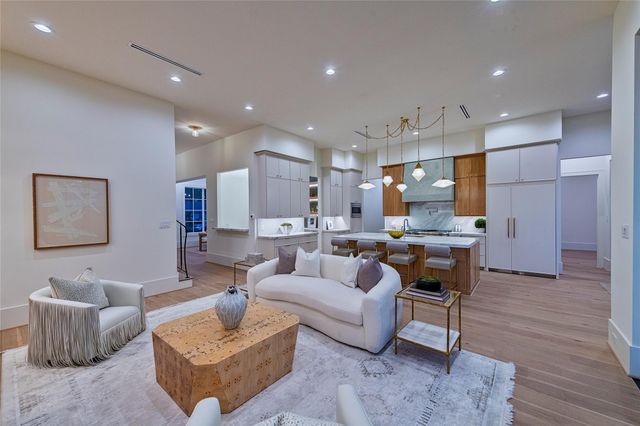 1407 Martin Street, Houston, TX 77018