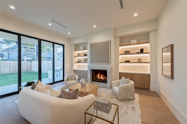 1407 Martin Street, Houston, TX 77018