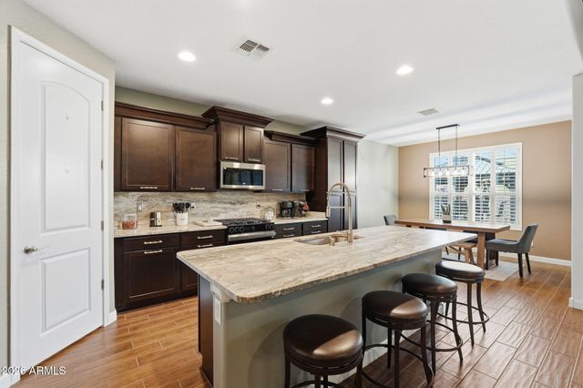 13844 W DESERT MOON Way, Peoria, AZ 85383